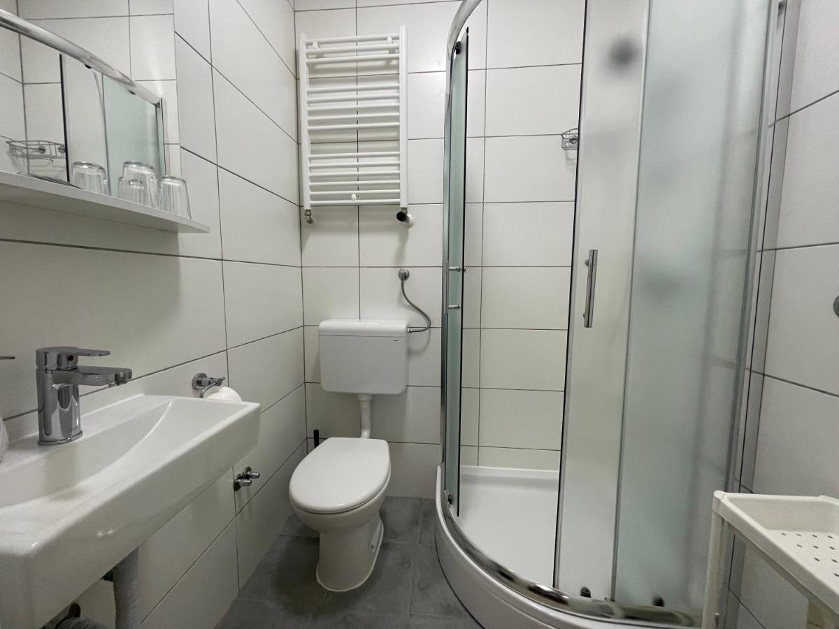 M-Blok Hotell Zagreb Exteriör bild