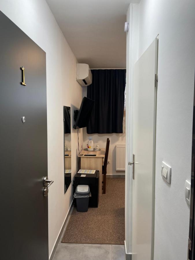 M-Blok Hotell Zagreb Exteriör bild