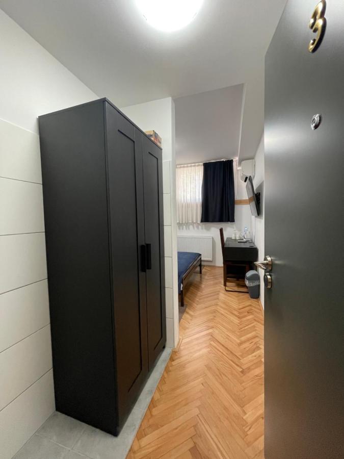 M-Blok Hotell Zagreb Exteriör bild