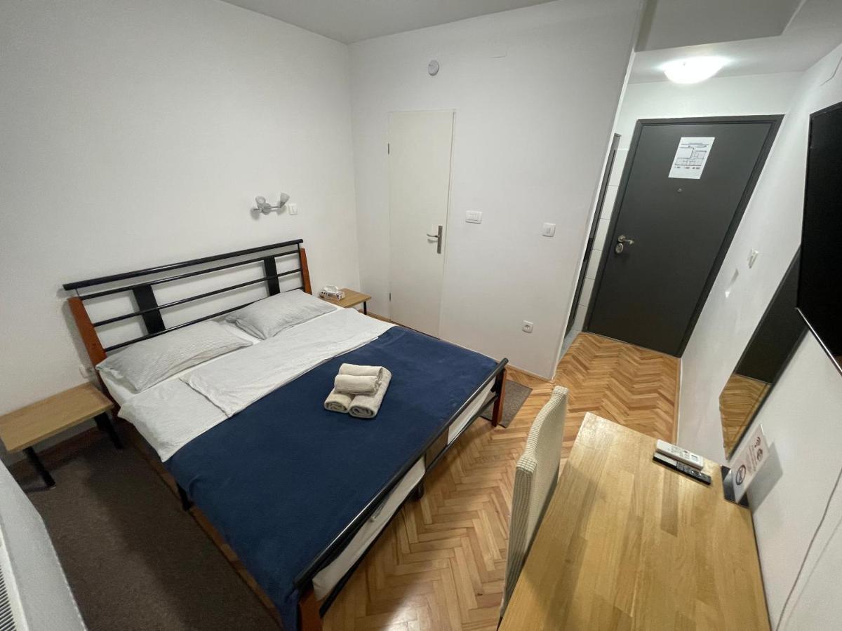M-Blok Hotell Zagreb Exteriör bild