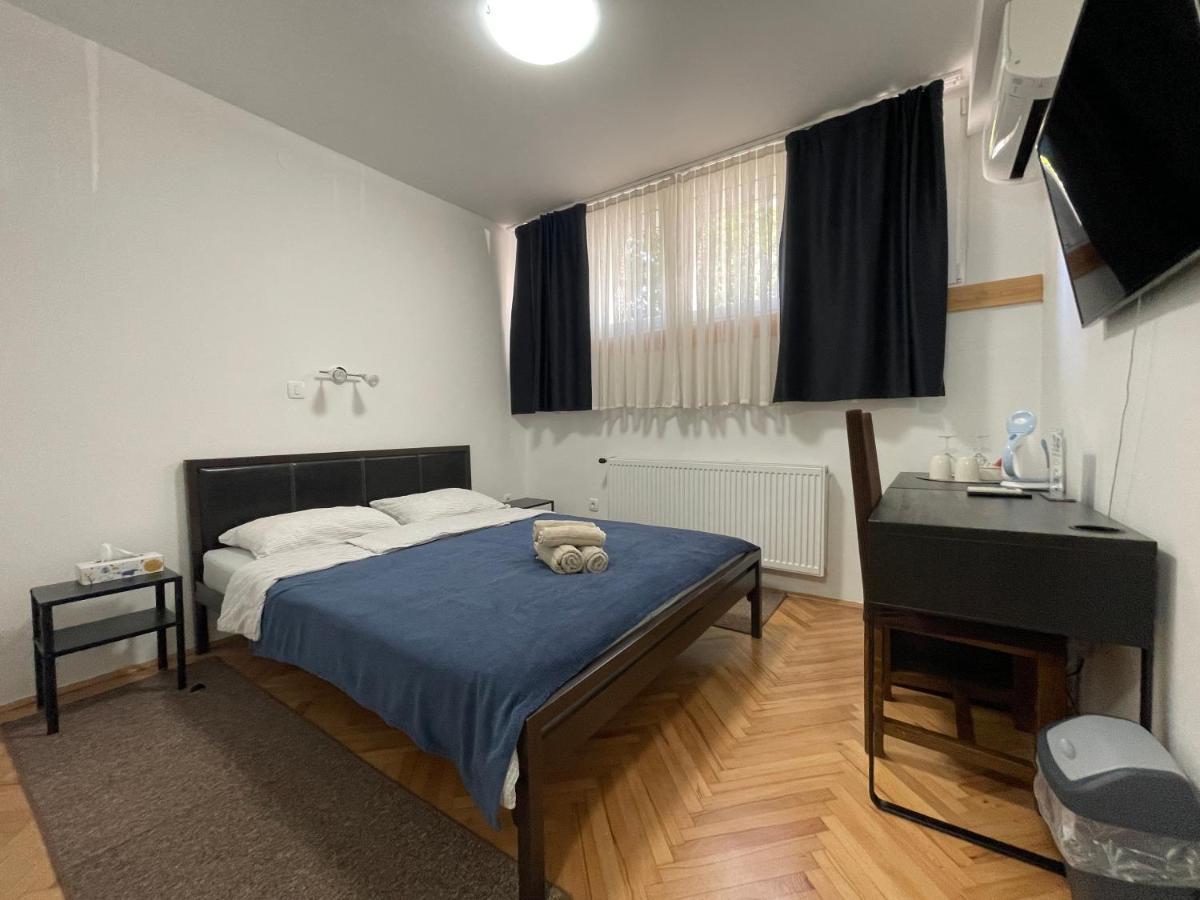 M-Blok Hotell Zagreb Exteriör bild