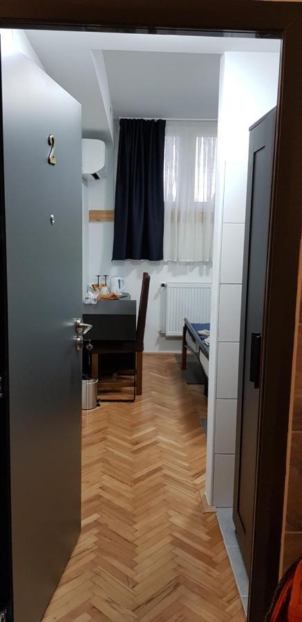 M-Blok Hotell Zagreb Exteriör bild